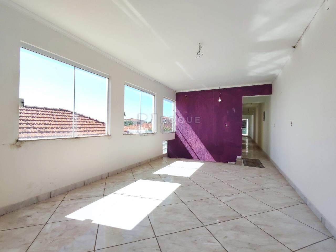Casa Residencial à venda no bairro Vila Cristovam: SALÃO 1 PISO SUPERIOR
