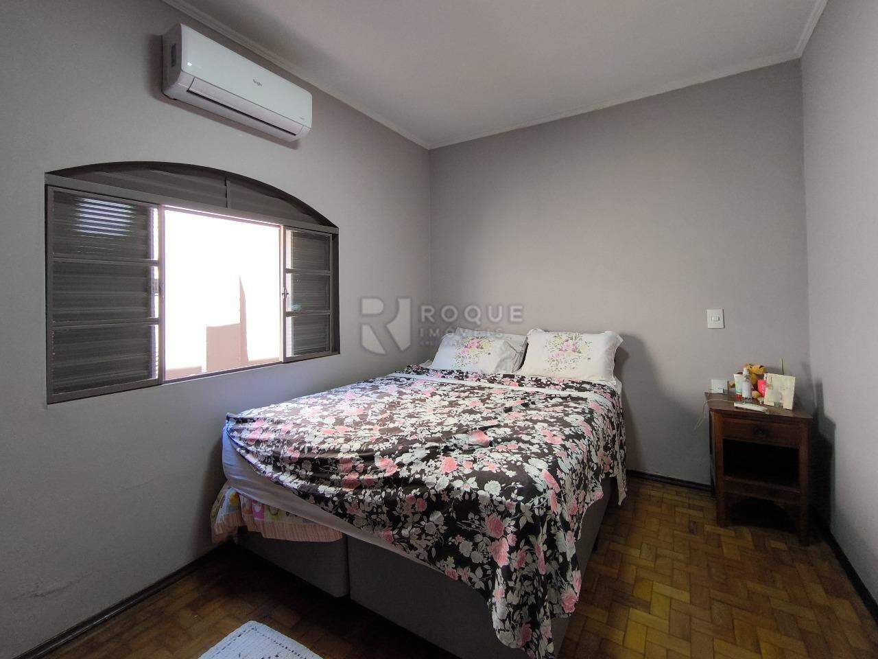 Casa Residencial à venda no bairro Parque Real: DORMITÓRIO 1