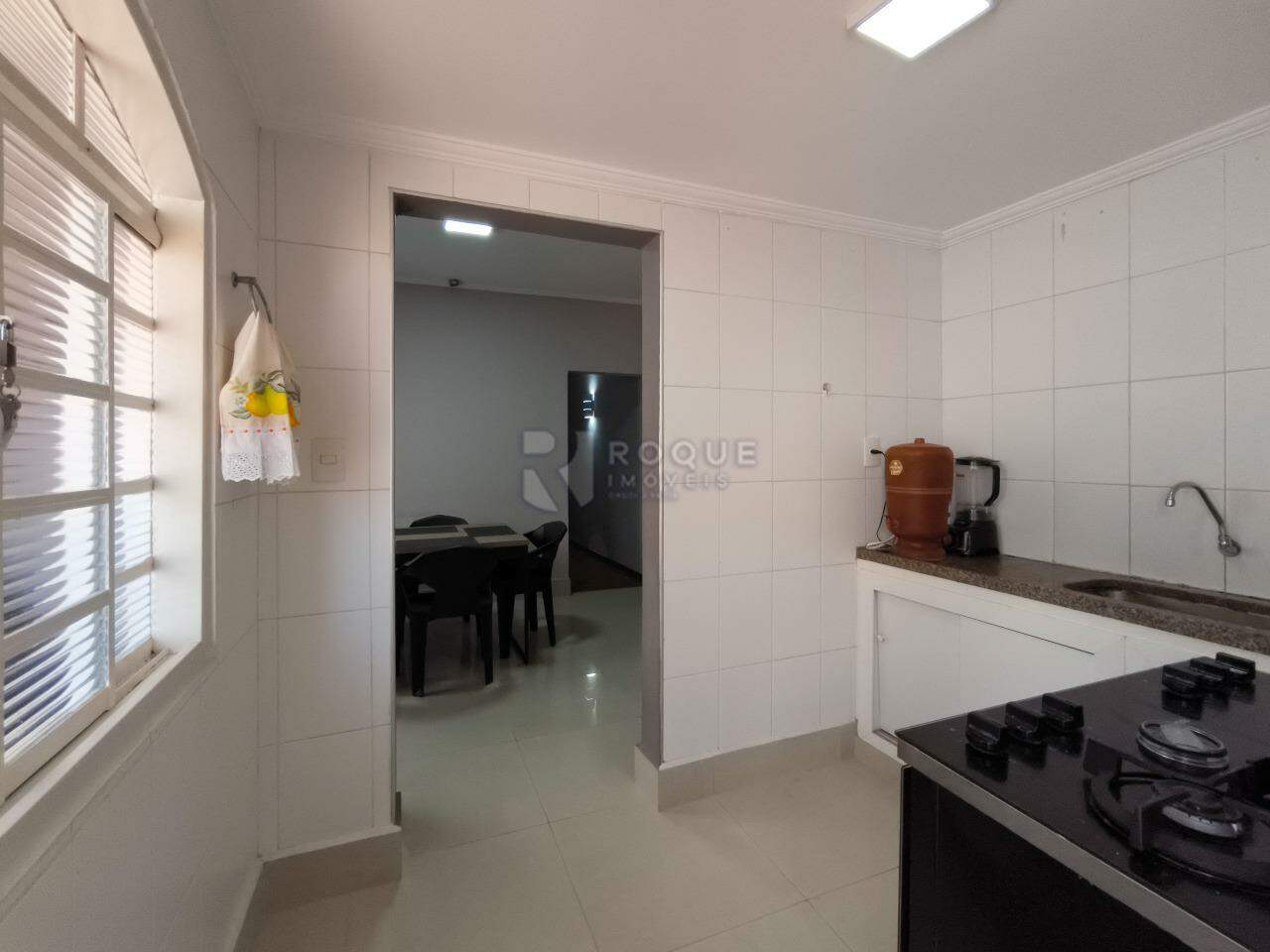 Casa Residencial à venda no bairro Parque Real: COZINHA