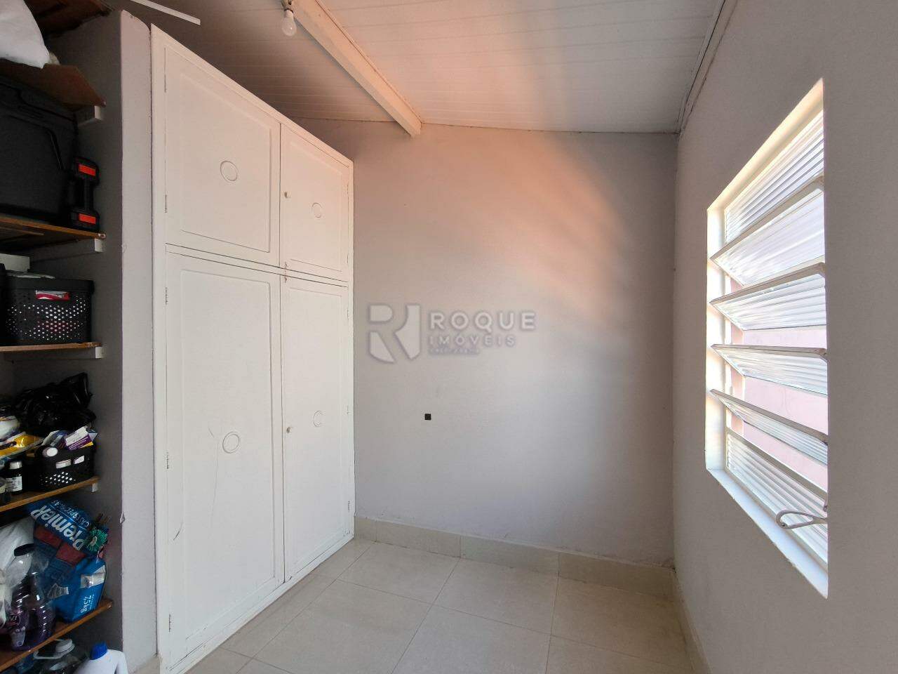 Casa Residencial à venda no bairro Parque Real: DESPENSA