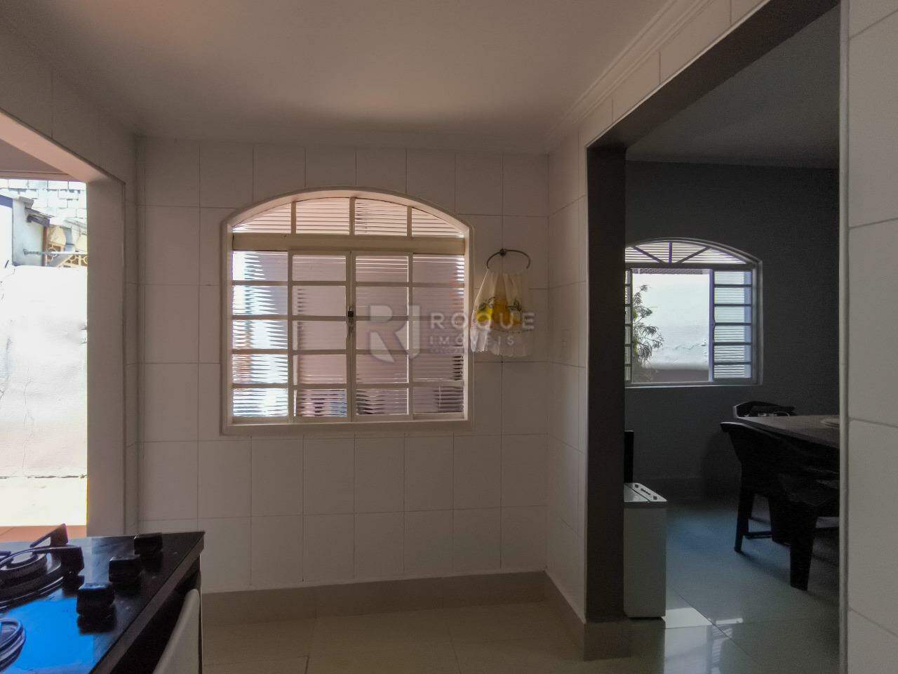 Casa Residencial à venda no bairro Parque Real: COZINHA