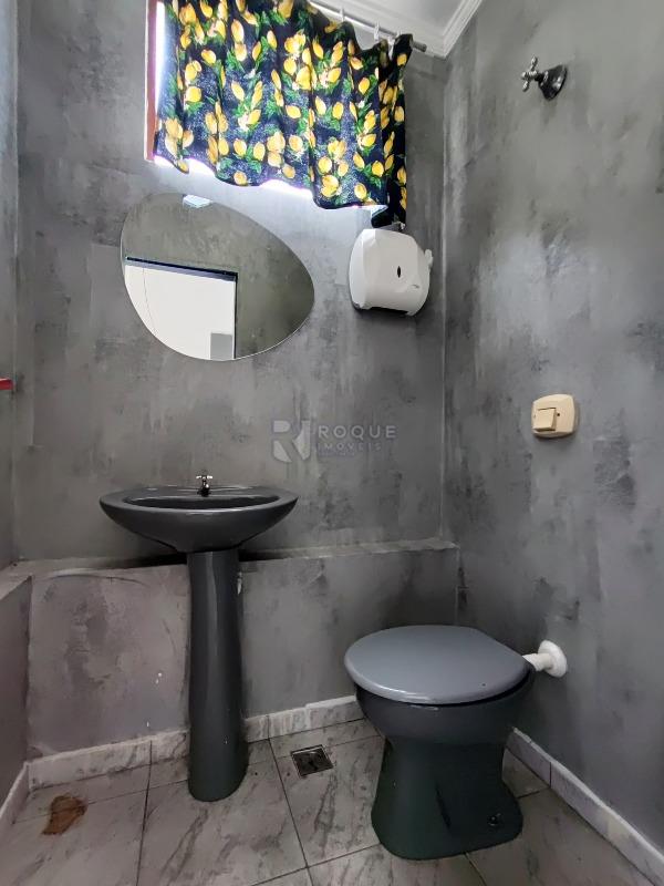 Salão para aluguel no bairro Vila Esteves: WC Social