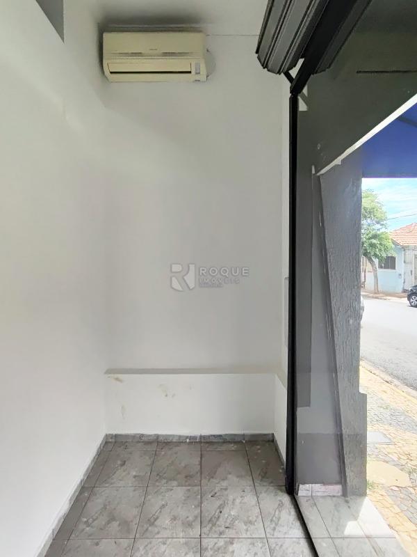 Salão para aluguel no bairro Vila Esteves: Salão