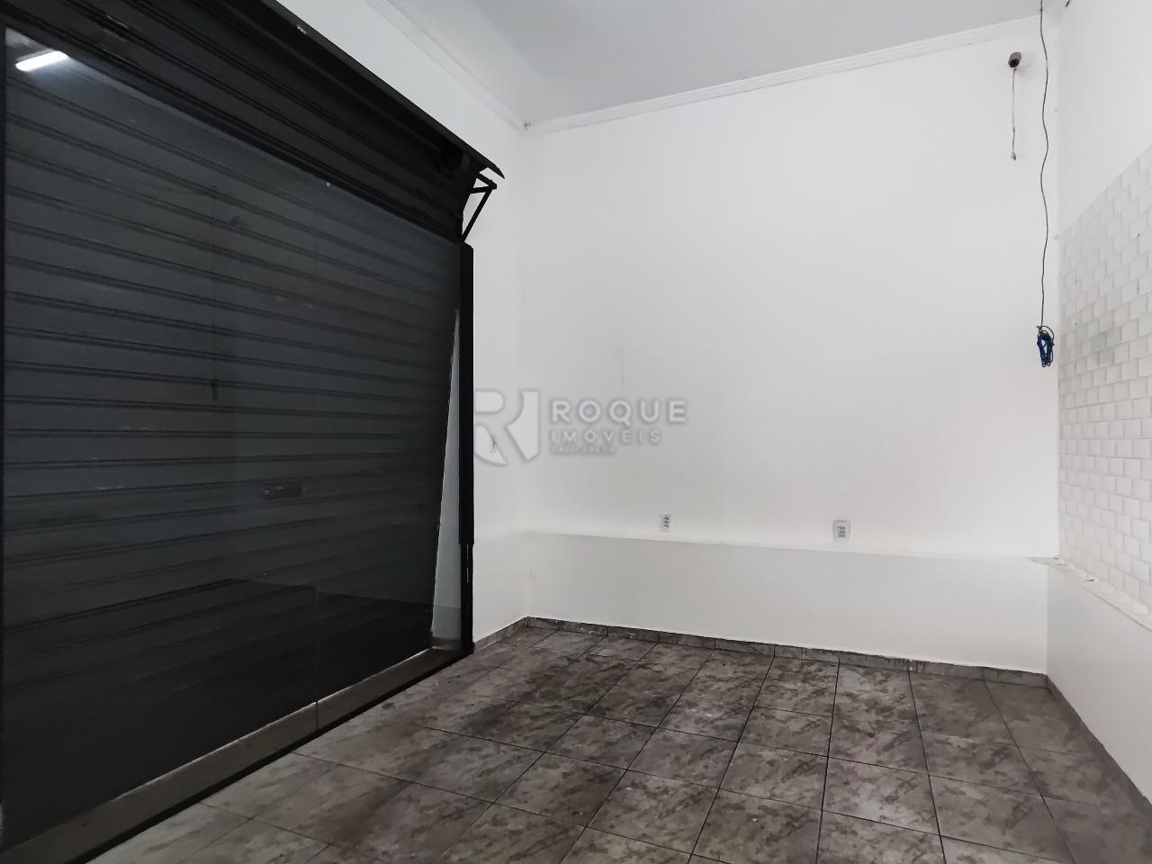 Salão para aluguel no bairro Vila Esteves: Salão