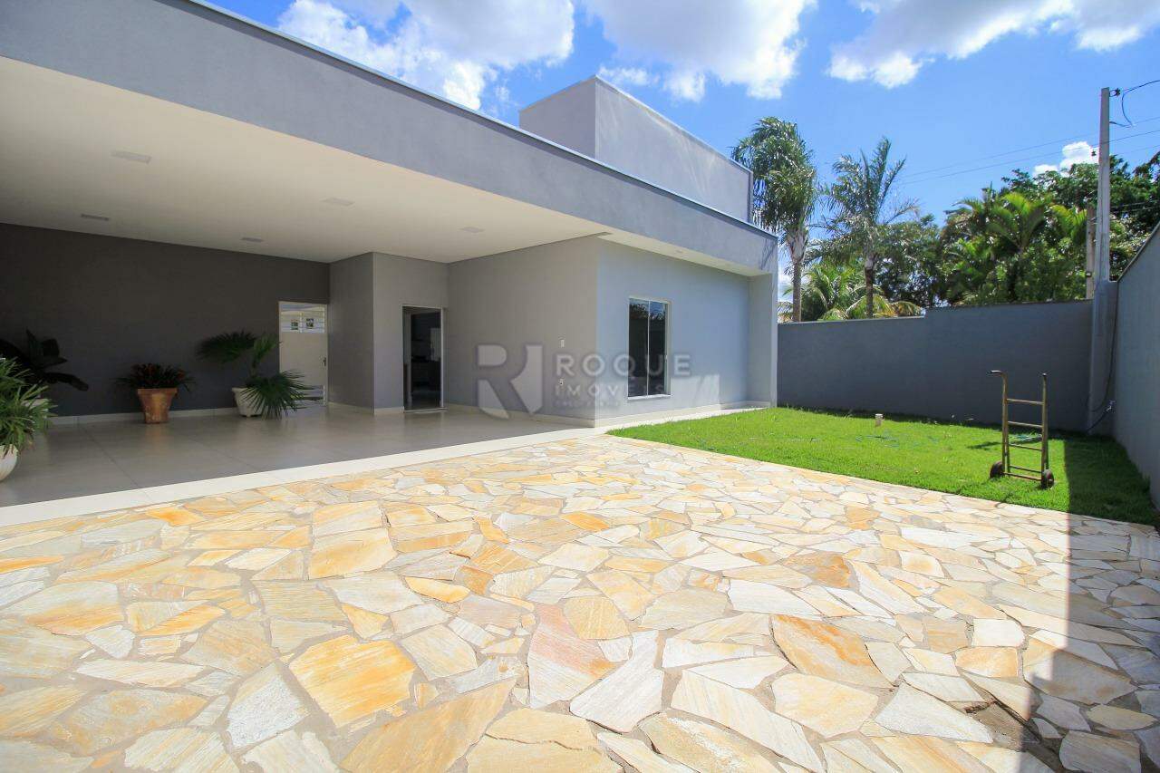 Chácara à venda no bairro Jardim do Lago: GARAGEM / ENTRADA