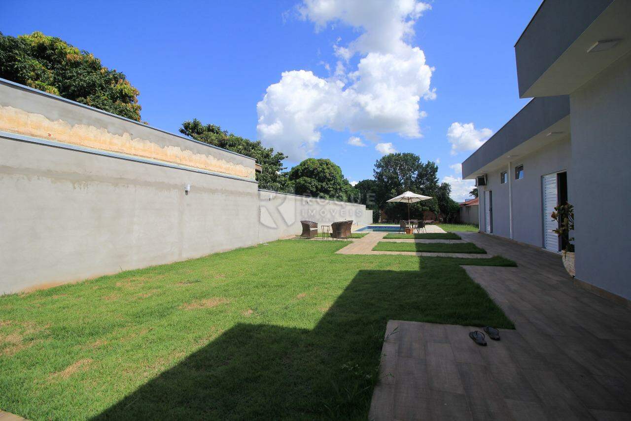 Chácara à venda no bairro Jardim do Lago: ÁREA EXTERNA
