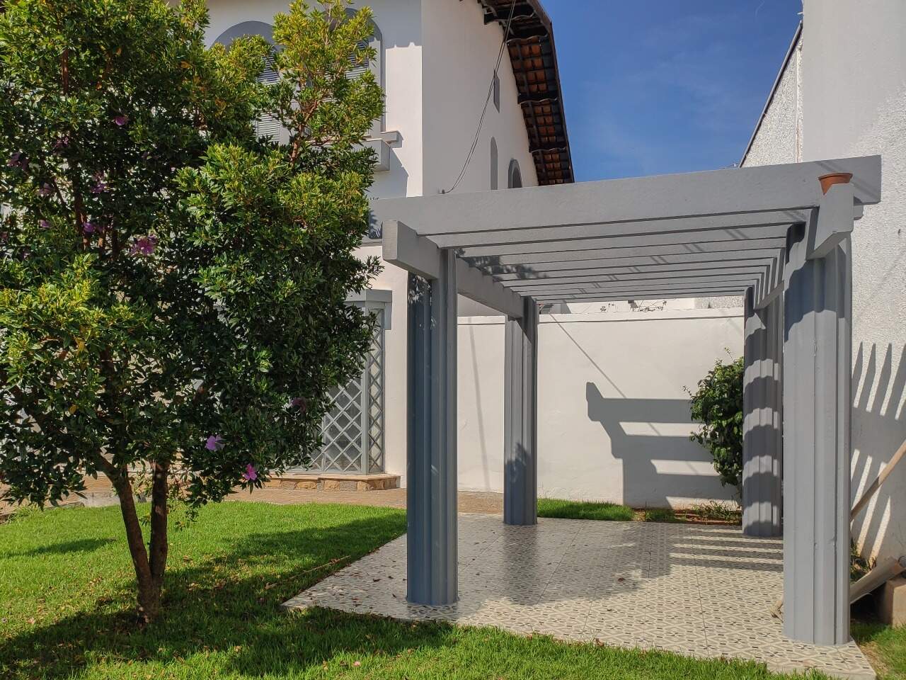 Casa Comercial para aluguel no bairro Vila Paraiso: Fachada 