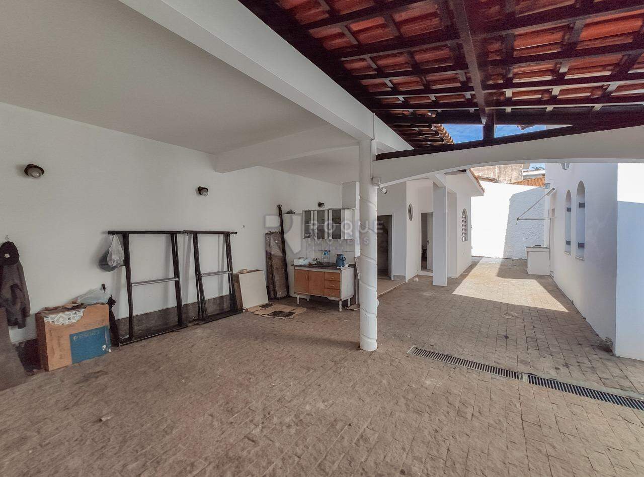 Casa Comercial para aluguel no bairro Vila Paraiso: Fundo 
