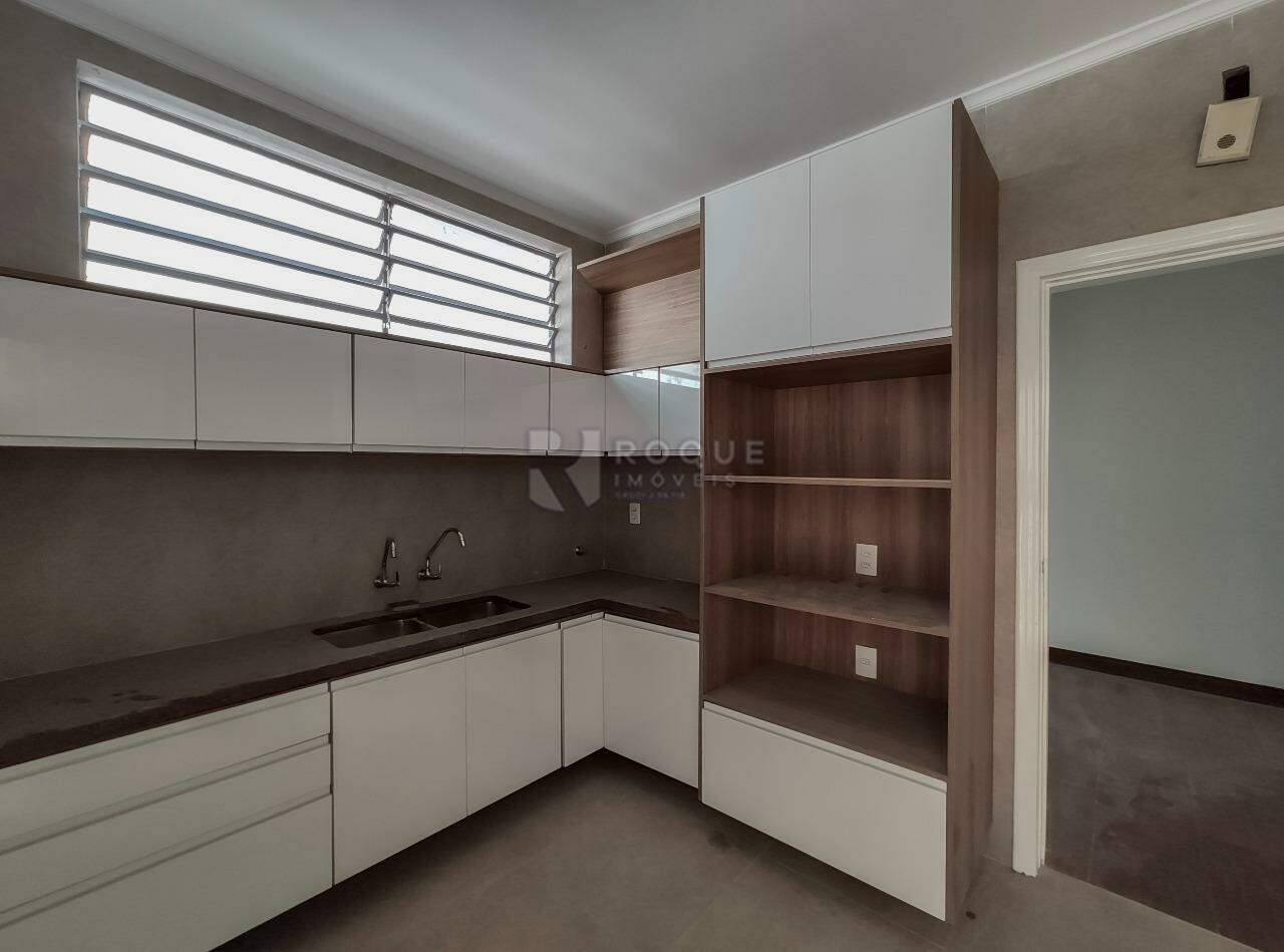 Casa Comercial para aluguel no bairro Vila Paraiso: Cozinha 