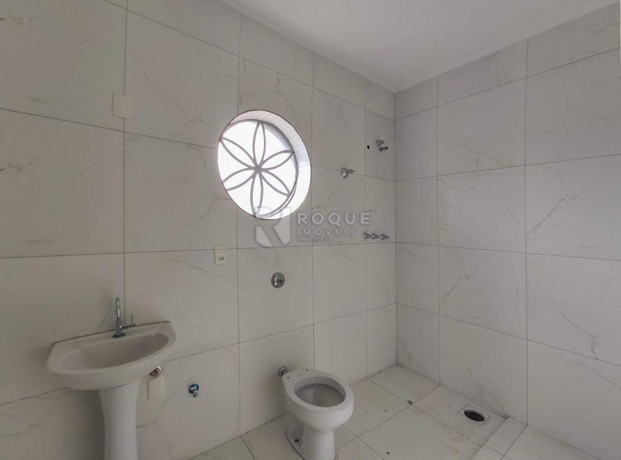 Casa Comercial para aluguel no bairro Vila Paraiso: WC sala 6