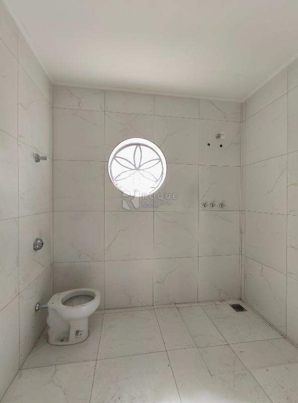 Casa Comercial para aluguel no bairro Vila Paraiso: WC segundo andar