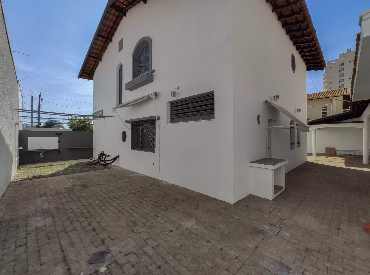 Casa Comercial para aluguel no bairro Vila Paraiso: Fundo 