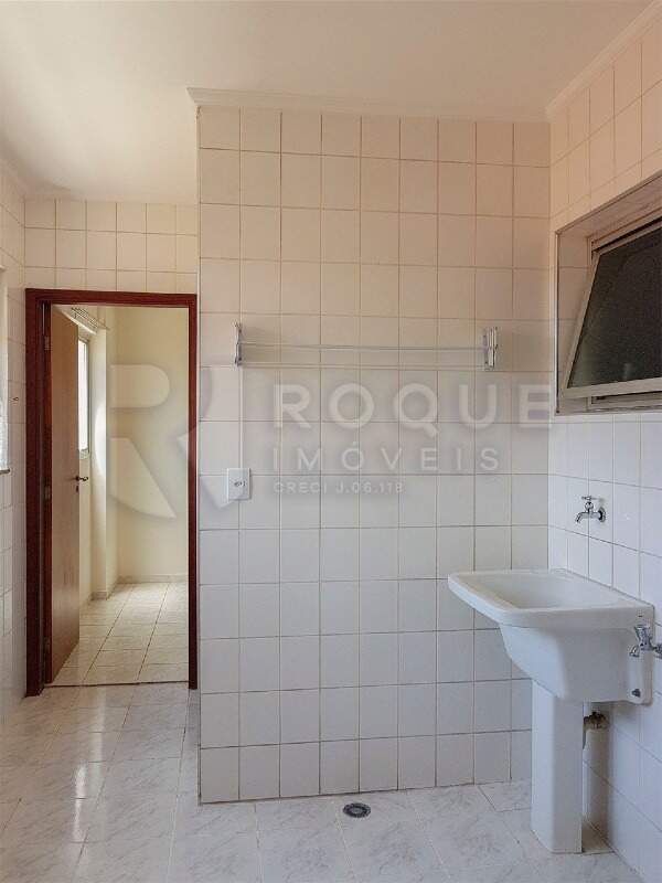 Apartamento à venda no bairro Vila Cidade Jardim: Área de serviço 