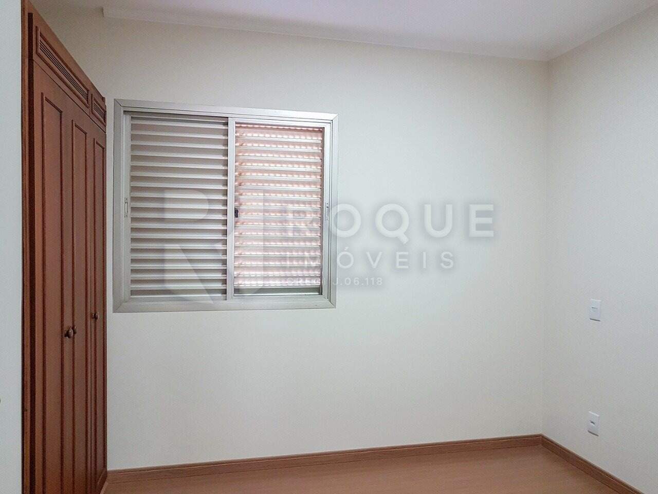 Apartamento à venda no bairro Vila Cidade Jardim: Dormitório 1