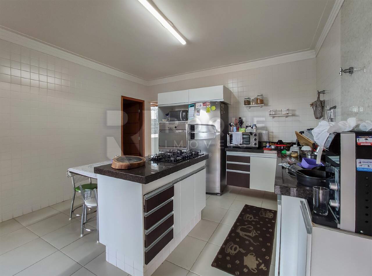 Chácara à venda no bairro Jardim Residencial Recanto Alvorada: Cozinha 