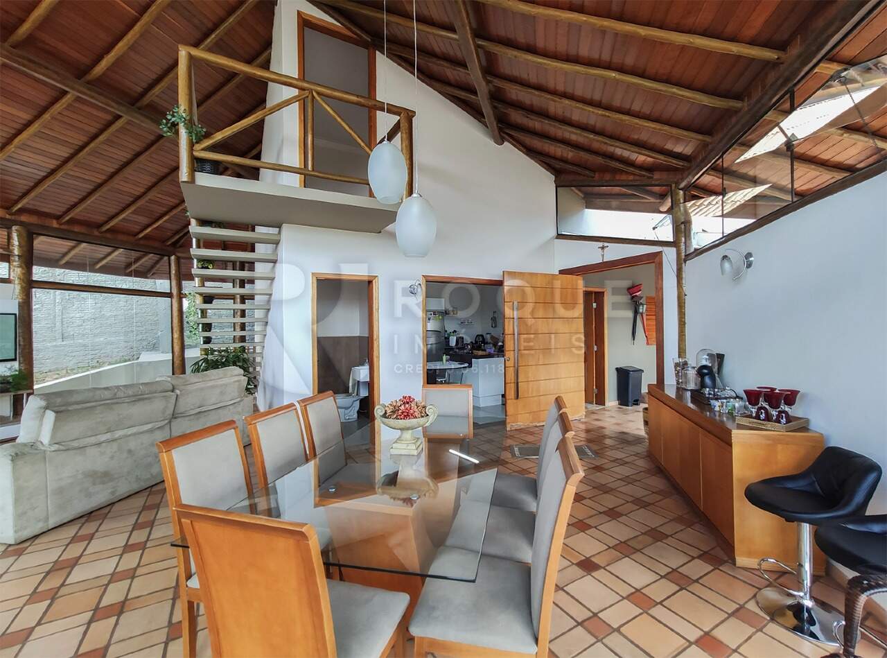 Chácara à venda no bairro Jardim Residencial Recanto Alvorada: Sala 