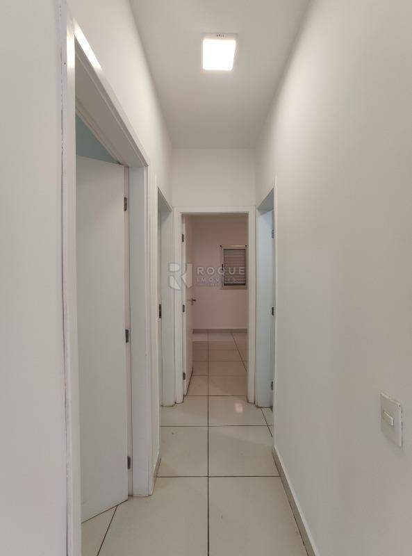 Apartamento para aluguel no bairro Chácaras Antonieta: Hall