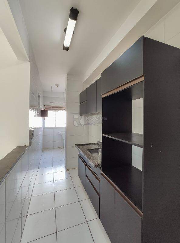 Apartamento para aluguel no bairro Chácaras Antonieta: Cozinha