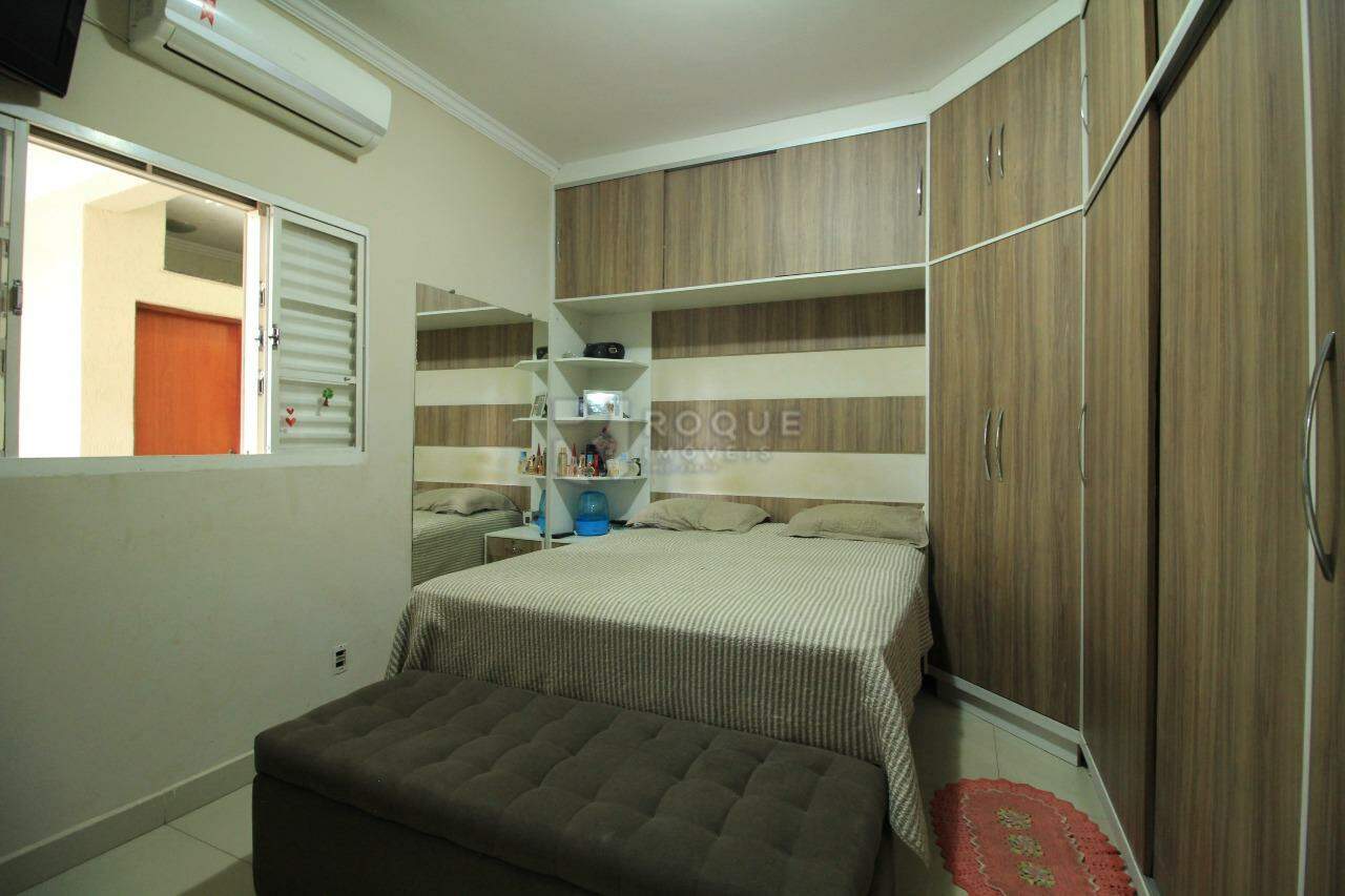 Casa Residencial à venda no bairro Vila Piza: SUÍTE
