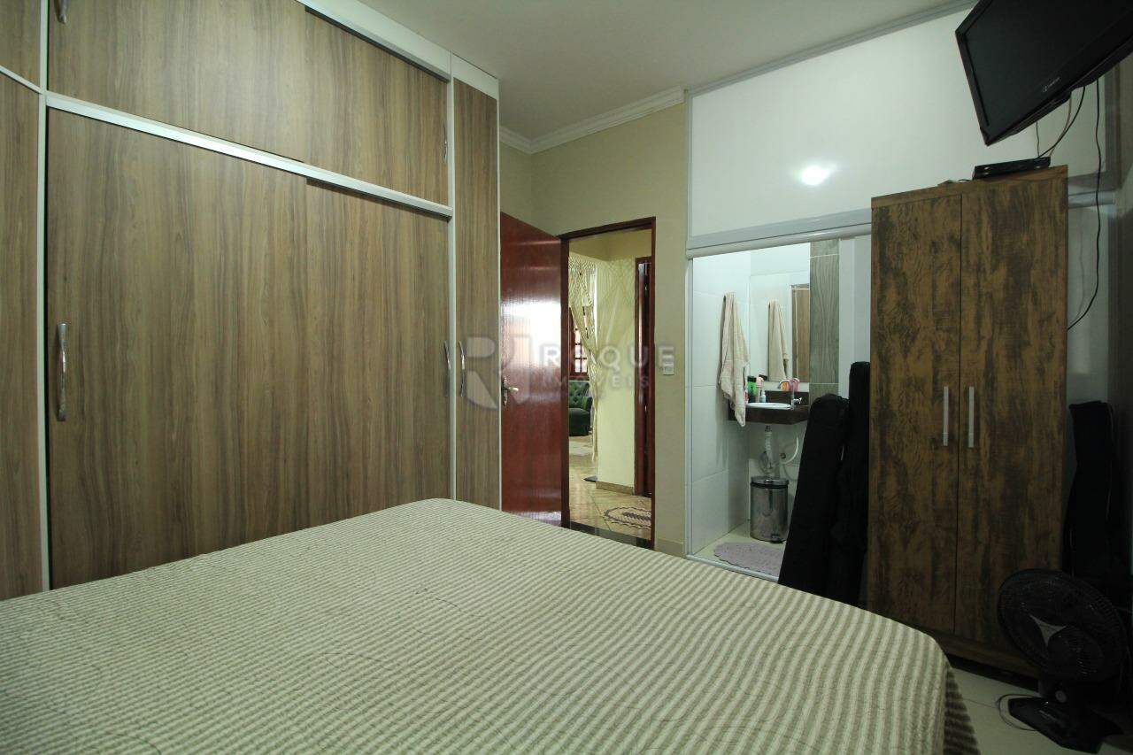 Casa Residencial à venda no bairro Vila Piza: SUÍTE