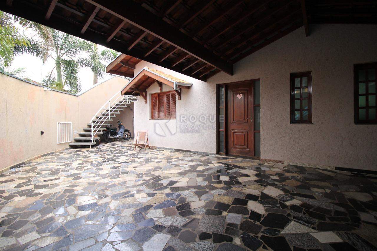 Casa Residencial à venda no bairro Vila Piza: GARAGEM / ENTRADA