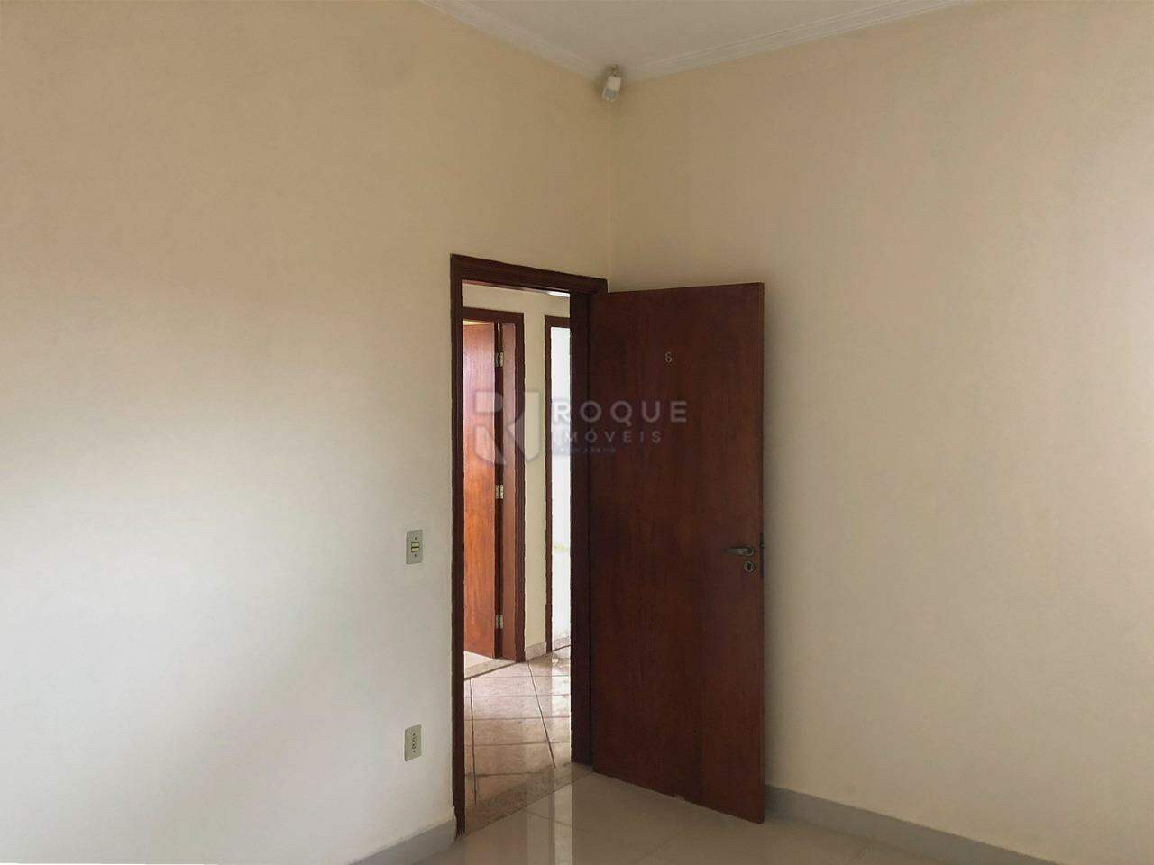 Salas/Conjuntos para aluguel no bairro Vila Cristovam: Sala 