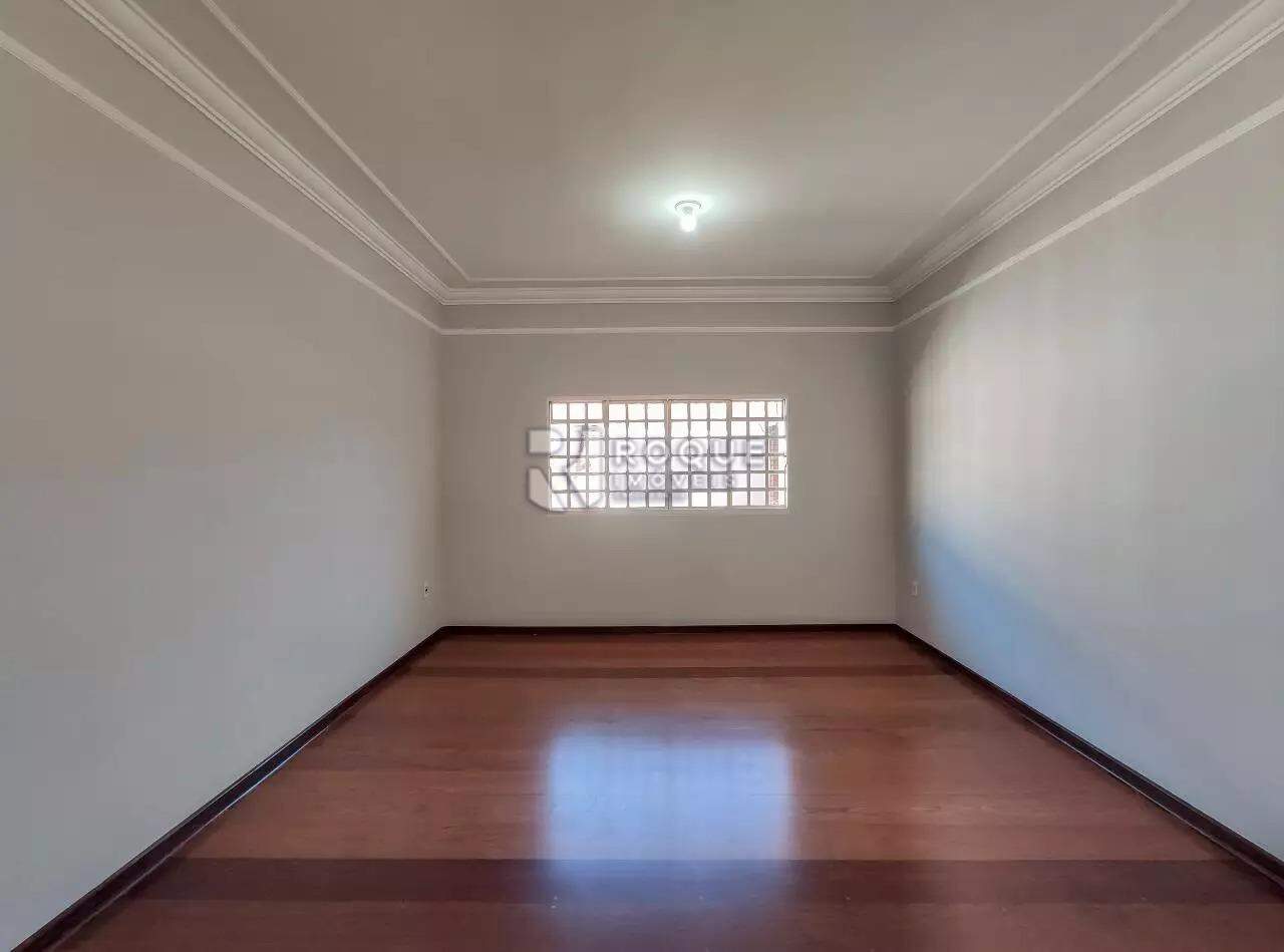Casa Residencial à venda no bairro Jardim Paulista:
