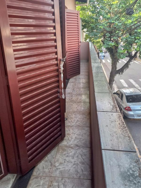 Casa Residencial para aluguel no bairro Centro: Sacada 