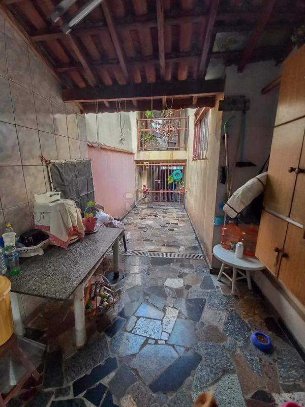 Casa Residencial para aluguel no bairro Centro: Área de serviço 