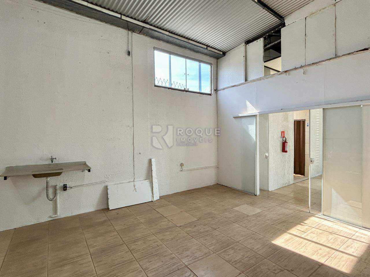 Barracão/Galpão para aluguel no bairro JARDIM PORTO REAL I: Barracão