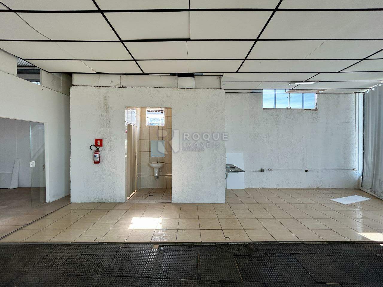 Barracão/Galpão para aluguel no bairro JARDIM PORTO REAL I: Sala 