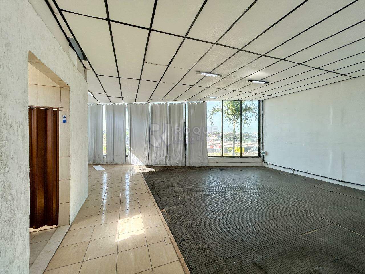 Barracão/Galpão para aluguel no bairro JARDIM PORTO REAL I: Sala 