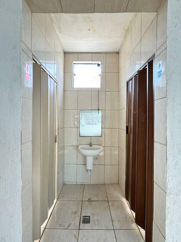 Barracão/Galpão para aluguel no bairro JARDIM PORTO REAL I: Lavabo 