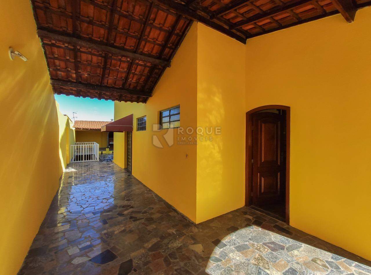 Casa Residencial para aluguel no bairro Jardim Novo Horizonte: Garagem