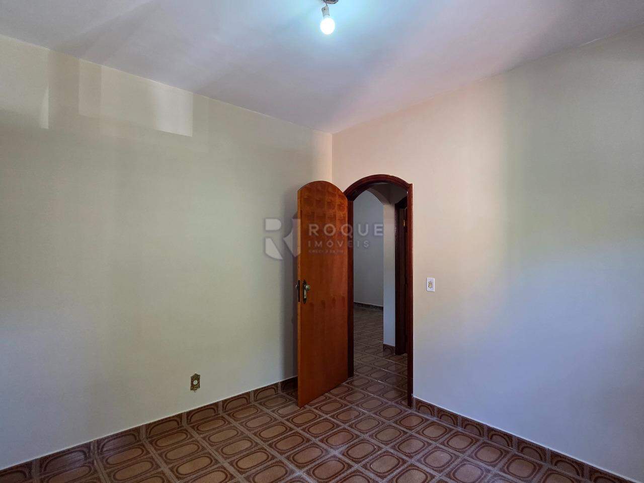 Casa Residencial para aluguel no bairro Jardim Maria Buchi Modeneis: Dormitório 3
