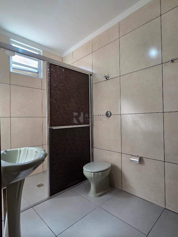 Casa Residencial para aluguel no bairro Jardim Maria Buchi Modeneis: WC Social