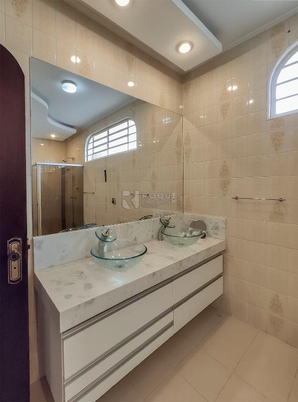 Casa em condomínio à venda no bairro Parque Egisto Ragazzo: 