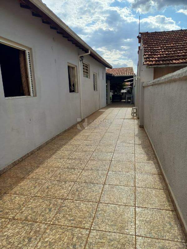 Casa Residencial para aluguel no bairro Centro: 