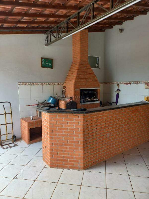 Casa Residencial para aluguel no bairro Centro: 