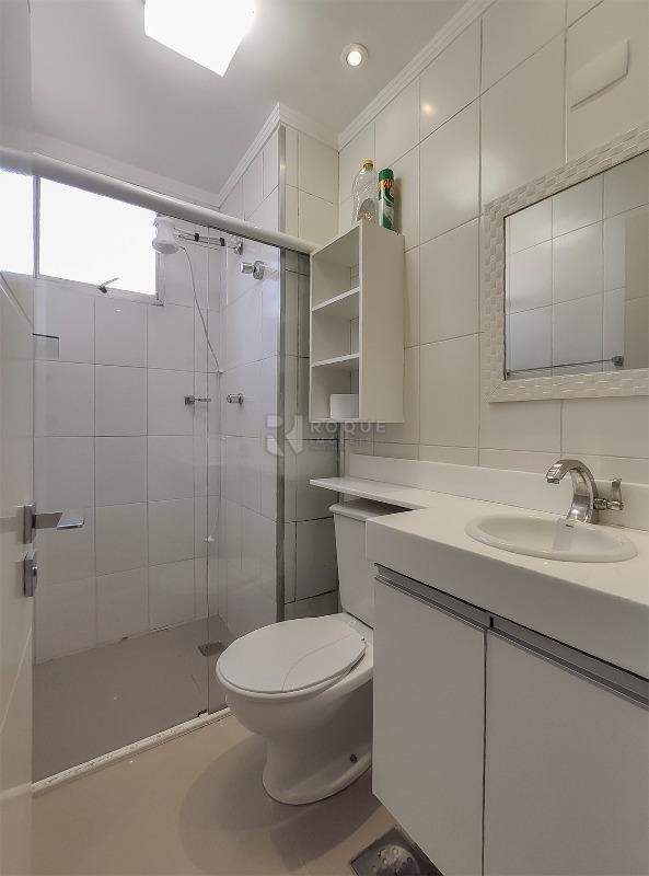 Apartamento para aluguel no bairro Vila Claudia: WC 