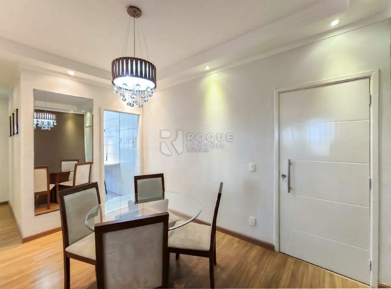 Apartamento para aluguel no bairro Vila Claudia: Sala 