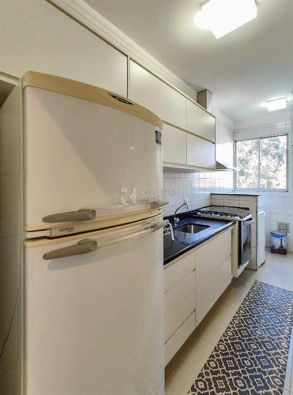 Apartamento para aluguel no bairro Vila Claudia: Cozinha 