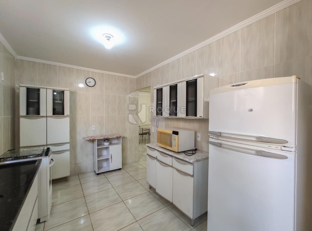 Apartamento para aluguel no bairro Chácaras Antonieta: Cozinha 