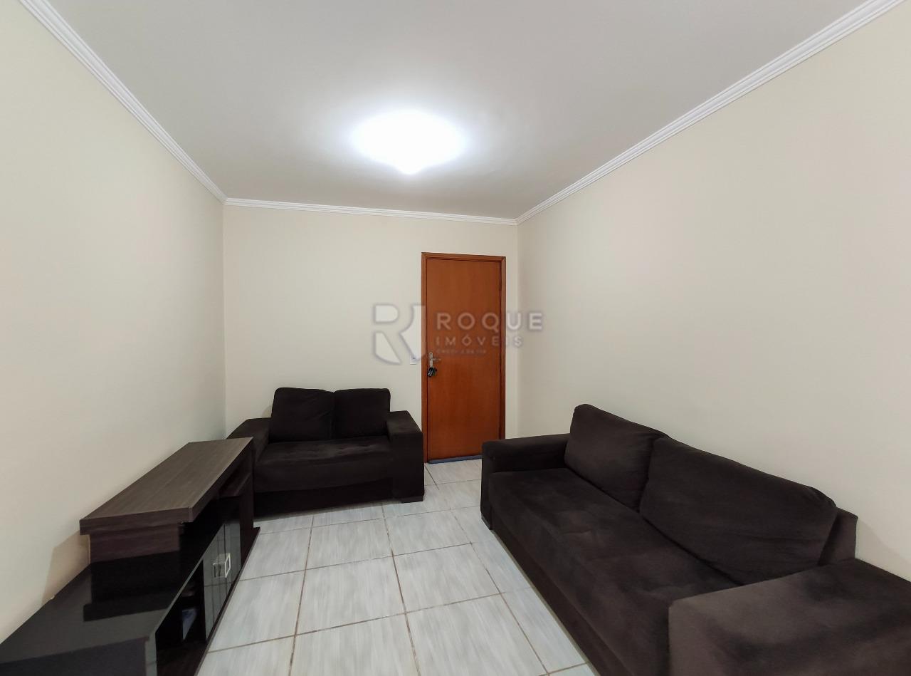 Apartamento para aluguel no bairro Chácaras Antonieta: Sala 