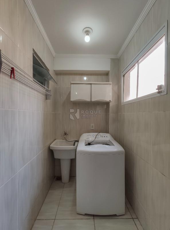 Apartamento para aluguel no bairro Chácaras Antonieta: Área de serviço 
