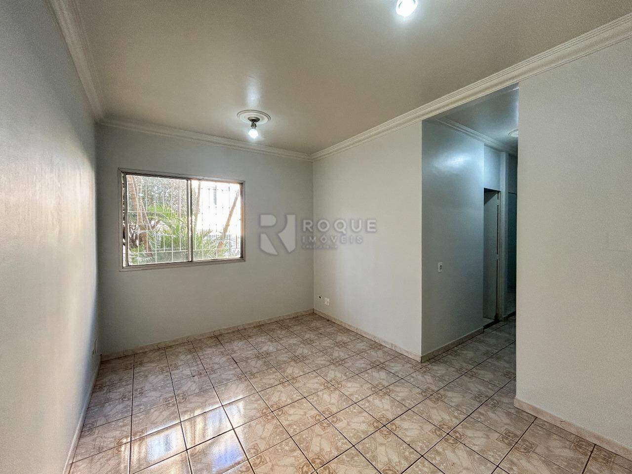 Apartamento para aluguel no bairro Parque Egisto Ragazzo: Sala 