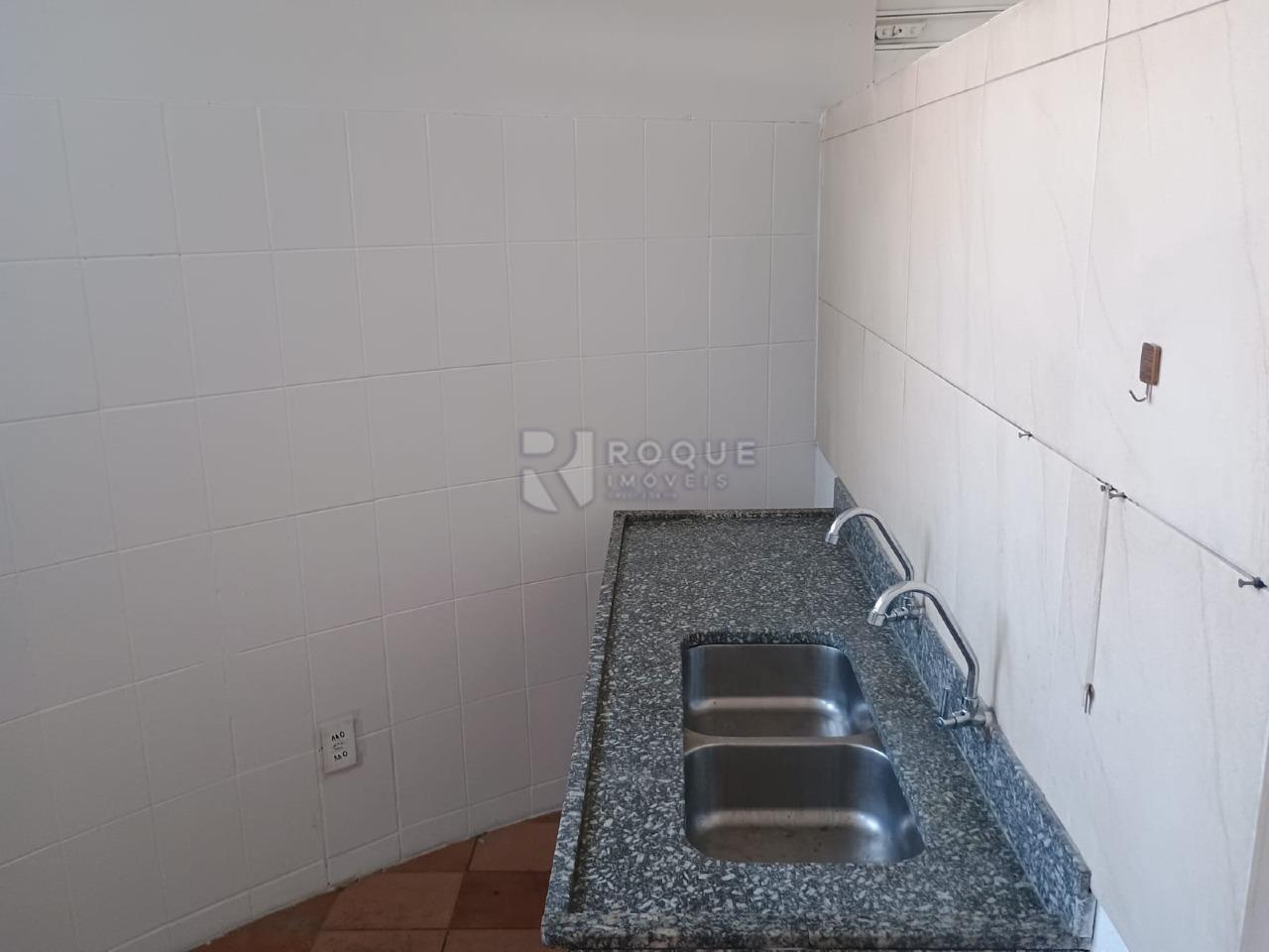 Salão para aluguel no bairro Jardim Nova Suiça: COZINHA