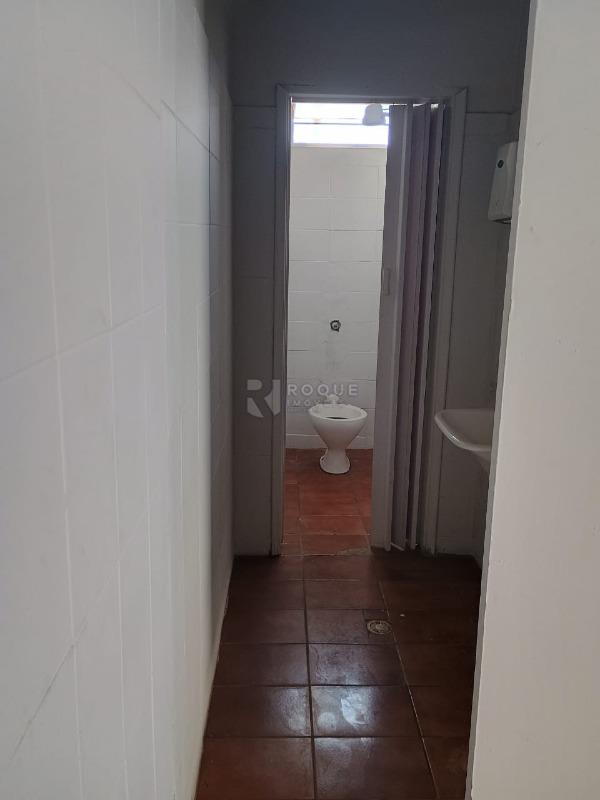Salão para aluguel no bairro Jardim Nova Suiça: WC 01