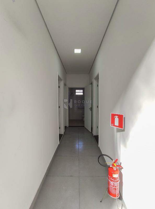 Salas/Conjuntos para aluguel no bairro Vila Cristovam: Hall em comum 