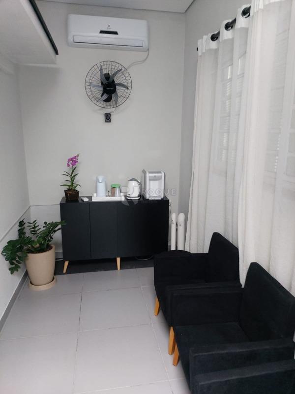 Salas/Conjuntos para aluguel no bairro Vila Cristovam: 